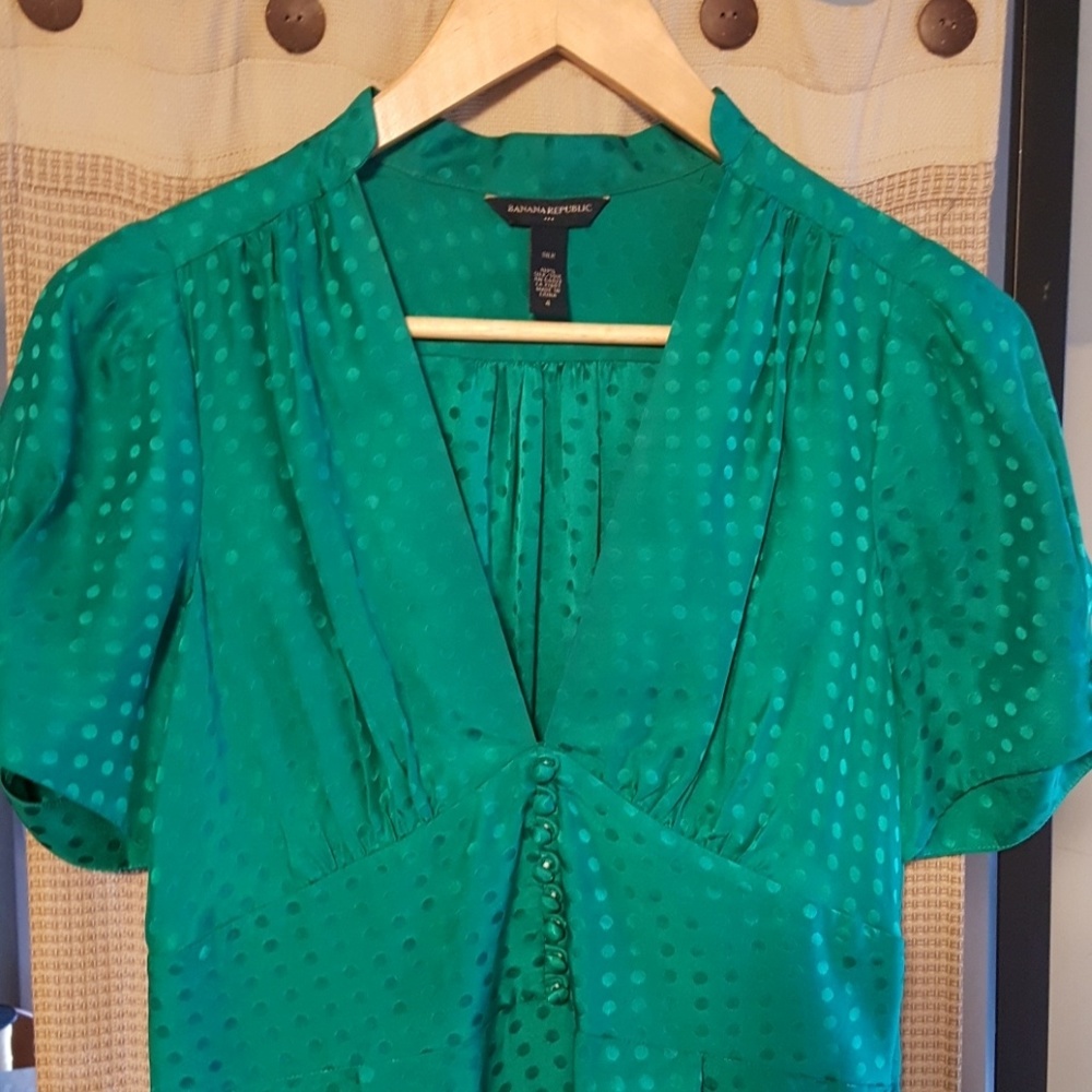 Green silk Banana Republic dress